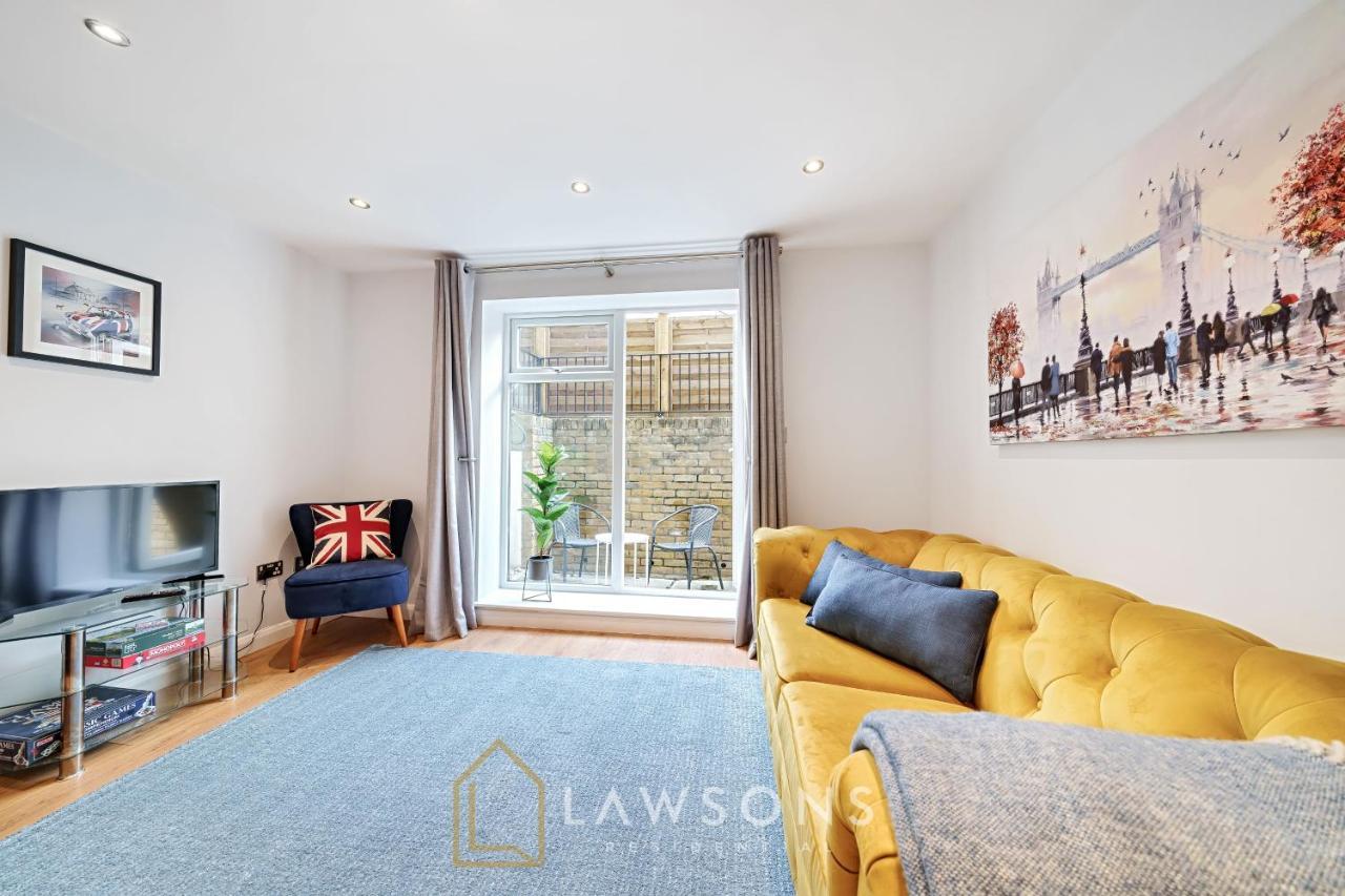 Stylish Living By Lawsons - 3 En Suites ウィンザー エクステリア 写真